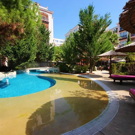 Menada Romance Marine Apartamento